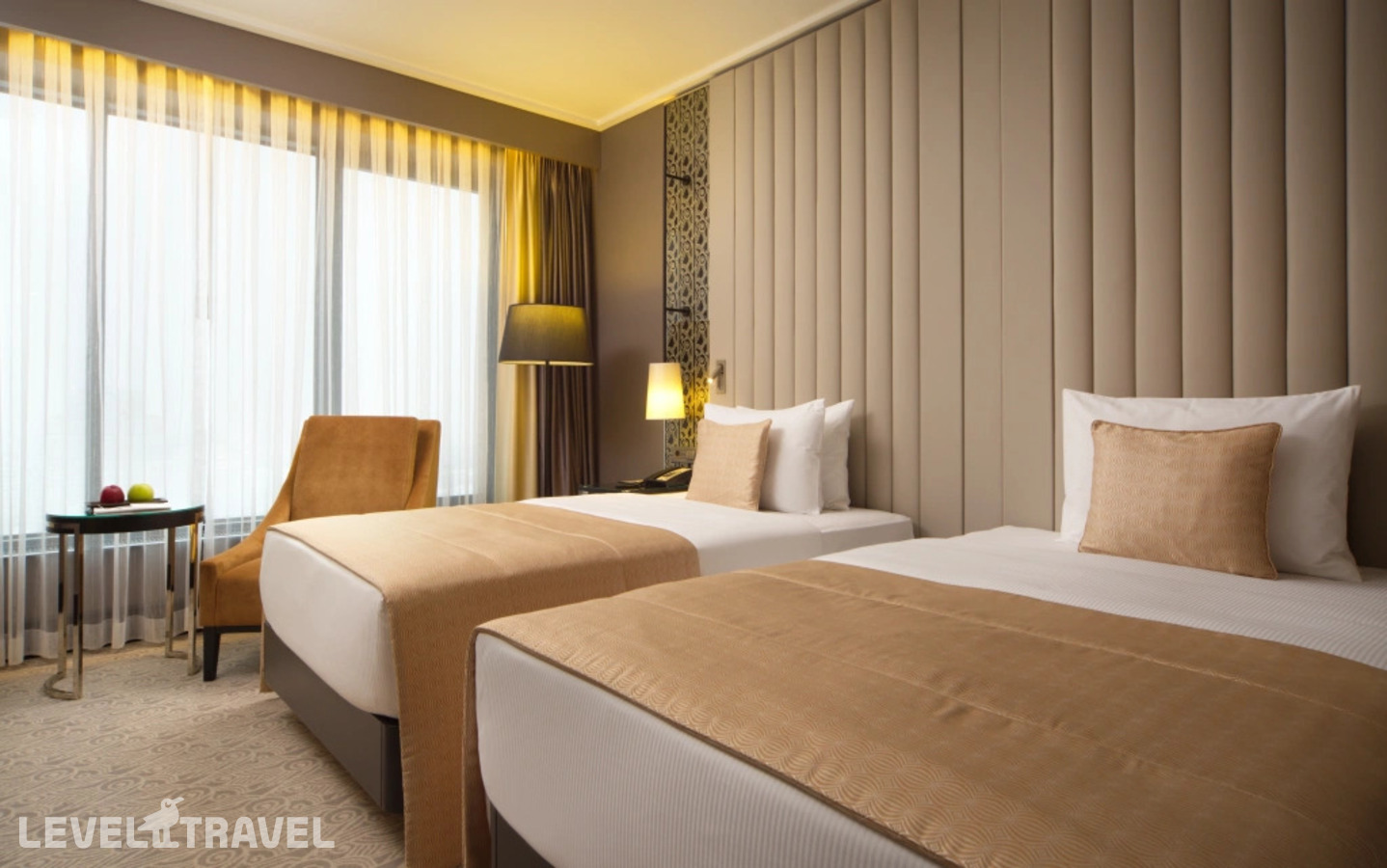 фотографии номера Двухместный номер с террасой Guest (2 отдельные кровати) отеля Doubletree By Hilton в Беларусь(Минск) - фото №2