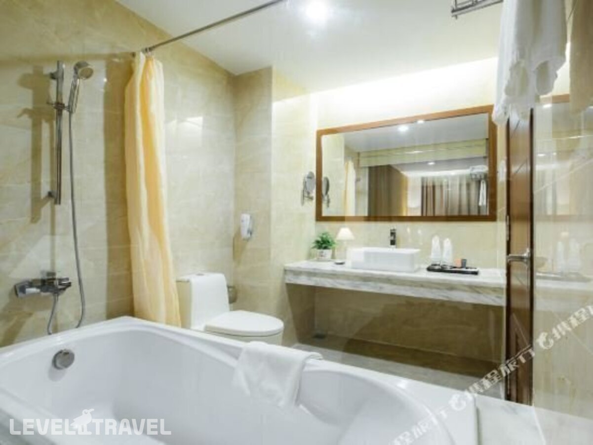 фотографии номера Делюкс отеля Muong Thanh Grand Nha Trang Hotel в Вьетнам(Нячанг) - фото №11