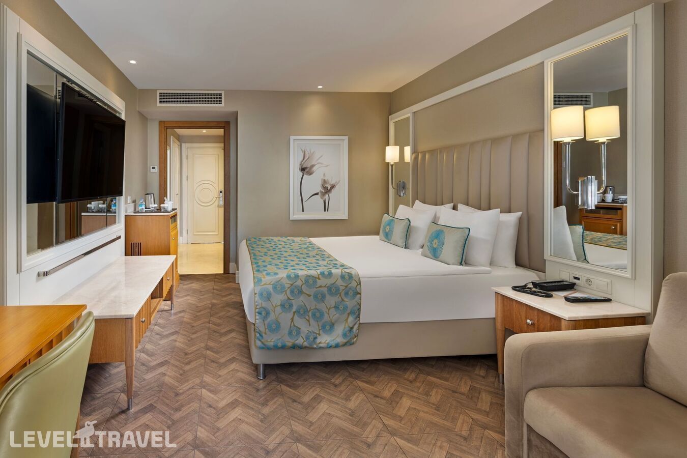 фотографии номера Размещение по прибытии отеля Titanic Deluxe Lara (Ex.Titanic Beach Lara Hotel) в Турция(Лара) - фото №1