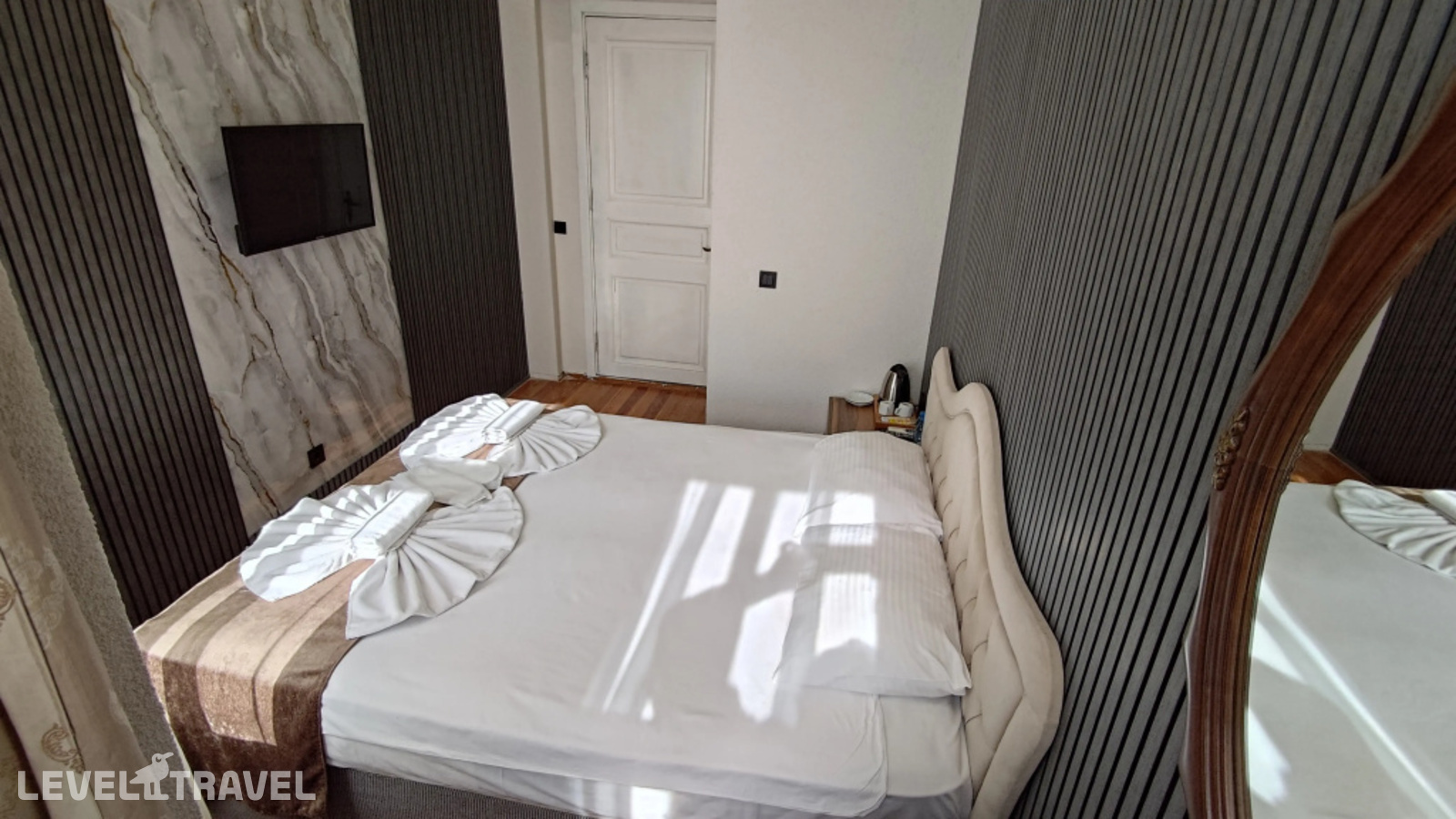 фотографии номера Двухместный номер Nuray (двуспальная кровать) отеля Nuray Hotel в Турция(Фатих) - фото №6
