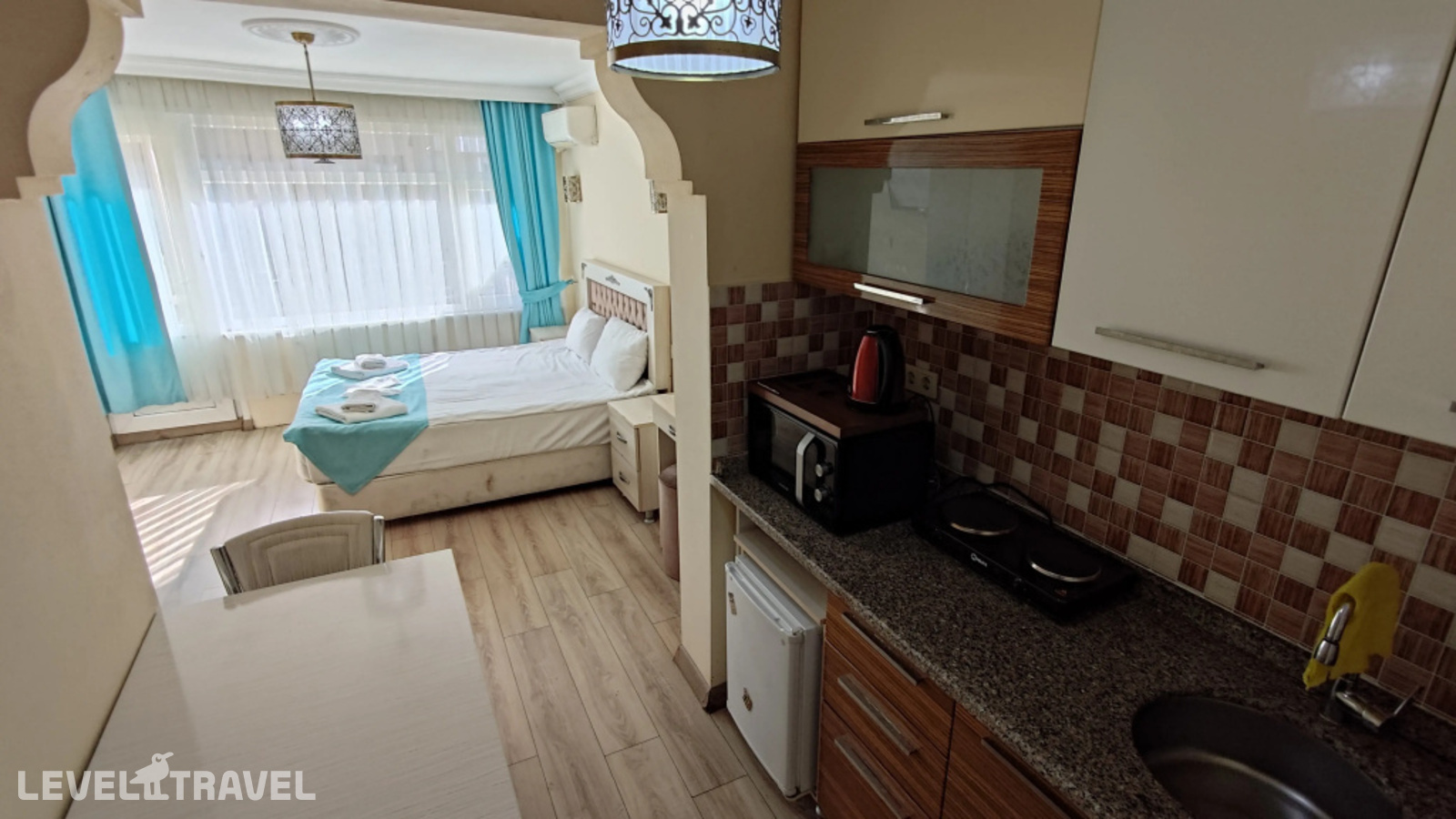 фотографии номера Двухместная студия Amida (двуспальная кровать) отеля Nuray Hotel в Турция(Фатих) - фото №8