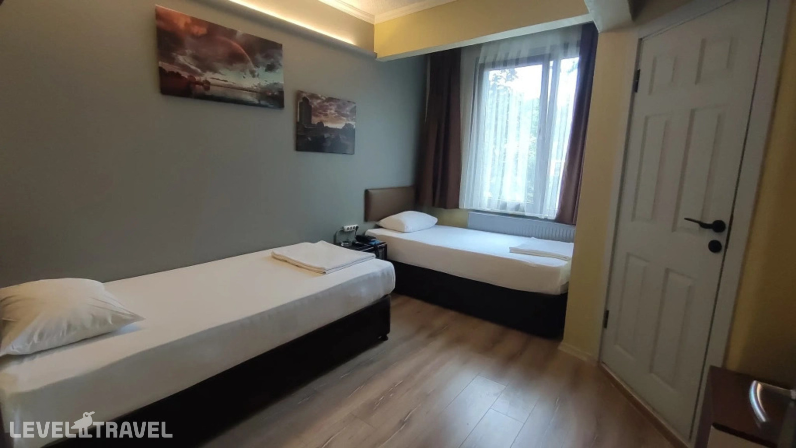 фотографии номера Двухместный номер Deluxe с видом на парк (2 отдельные кровати) отеля Torun Istanbul Old City в Турция(Фатих) - фото №1