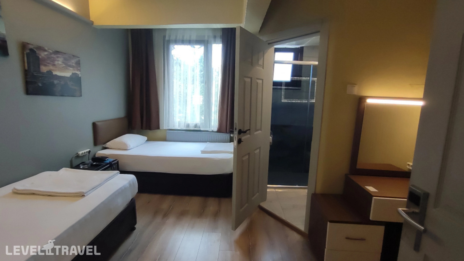 фотографии номера Двухместный номер Deluxe с видом на парк (2 отдельные кровати) отеля Torun Istanbul Old City в Турция(Фатих) - фото №3