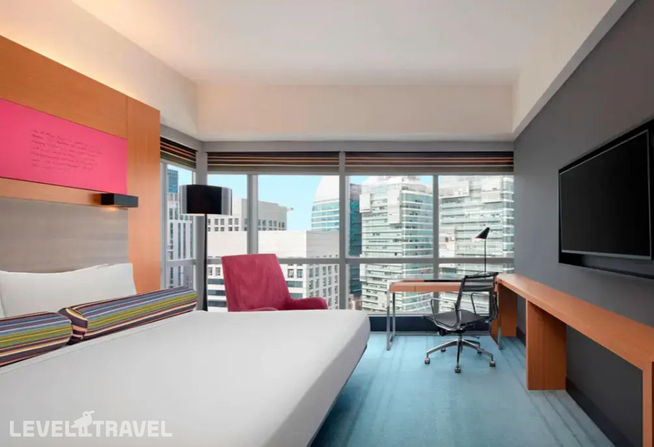фотографии номера Двухместный люкс Breezy High Floor (двуспальная кровать) отеля Aloft Kuala Lumpur Sentral в Малайзия(Куала-Лумпур) - фото №1