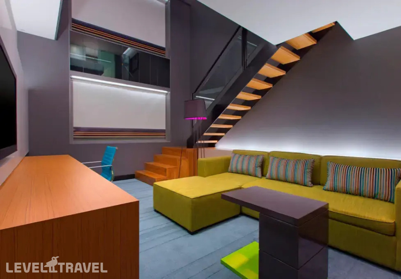 фотографии номера Двухместный люкс Duplex High Floor (двуспальная кровать) отеля Aloft Kuala Lumpur Sentral в Малайзия(Куала-Лумпур) - фото №5