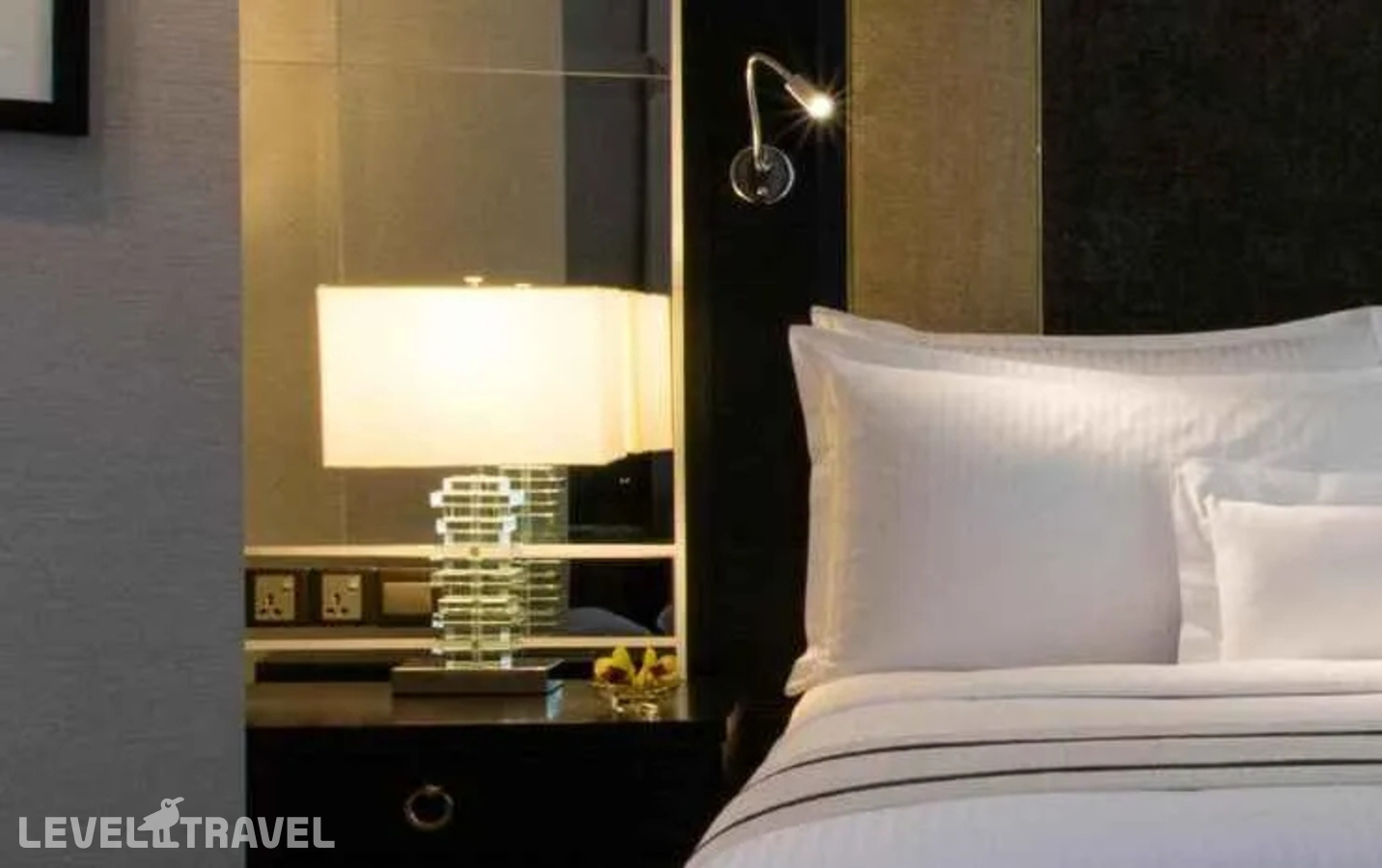 фотографии номера Двухместный клубный номер Executive Deluxe (2 отдельные кровати) отеля The Ritz-Carlton, Kuala Lumpur в Малайзия(Куала-Лумпур) - фото №8