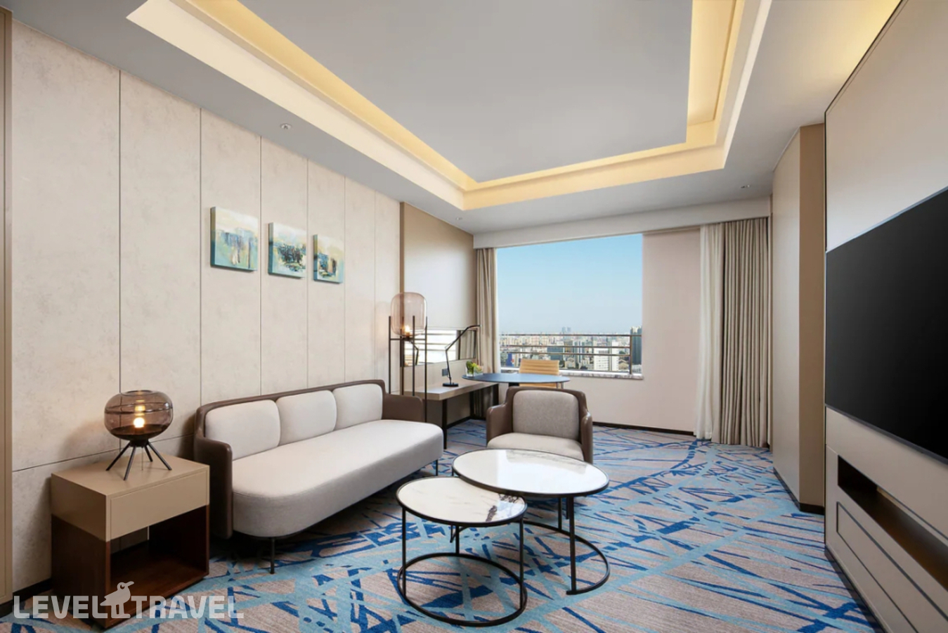 фотографии номера Двухместный люкс Club Lounge Access c 1 комнатой (двуспальная кровать) отеля Renaissance Shanghai Caohejing Hotel в Китай(Шанхай) - фото №2