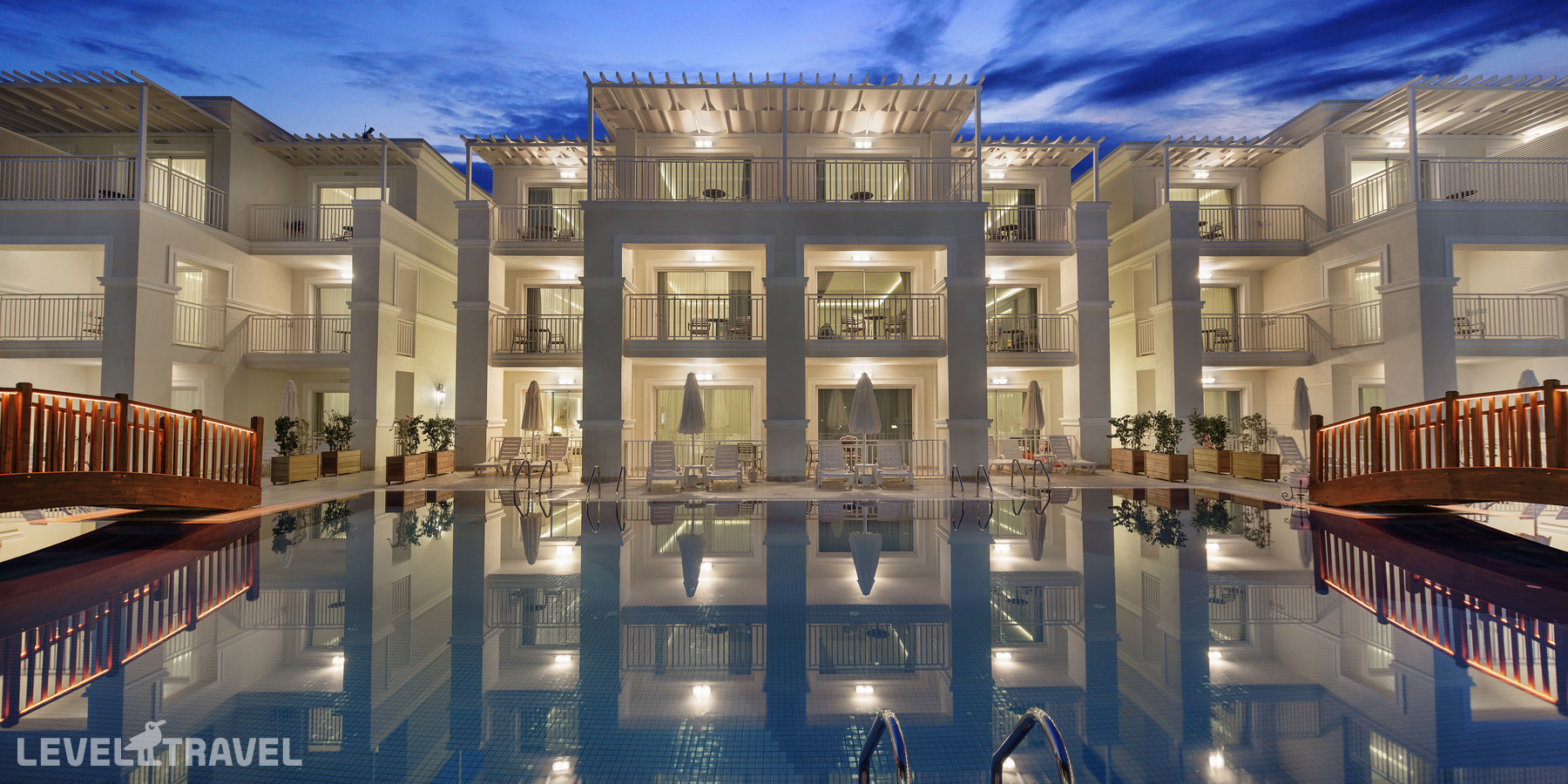 фотографии номера Семейный номер Jasmine с видом на бассейн отеля Bellis Deluxe Hotel в Турция(Кадрие) - фото №2