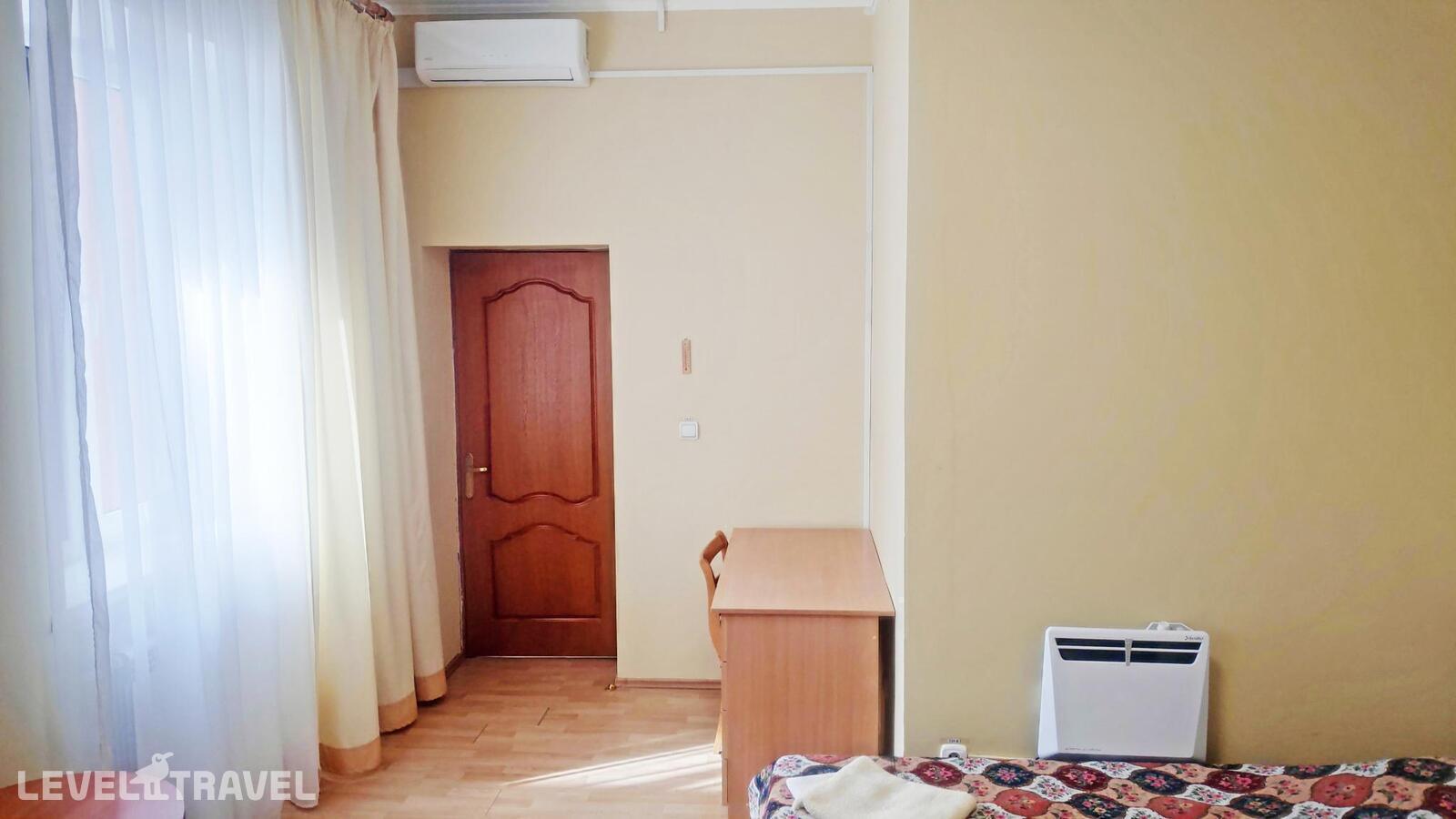 фотографии номера Стандартный номер отеля Smart Hotel KDO Калининград в Россия(Калининград) - фото №5