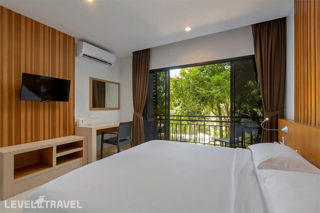 фотографии номера Делюкс Tropical отеля Nai Yang Beach Resort в Таиланд(Най Янг Бич) - фото №2