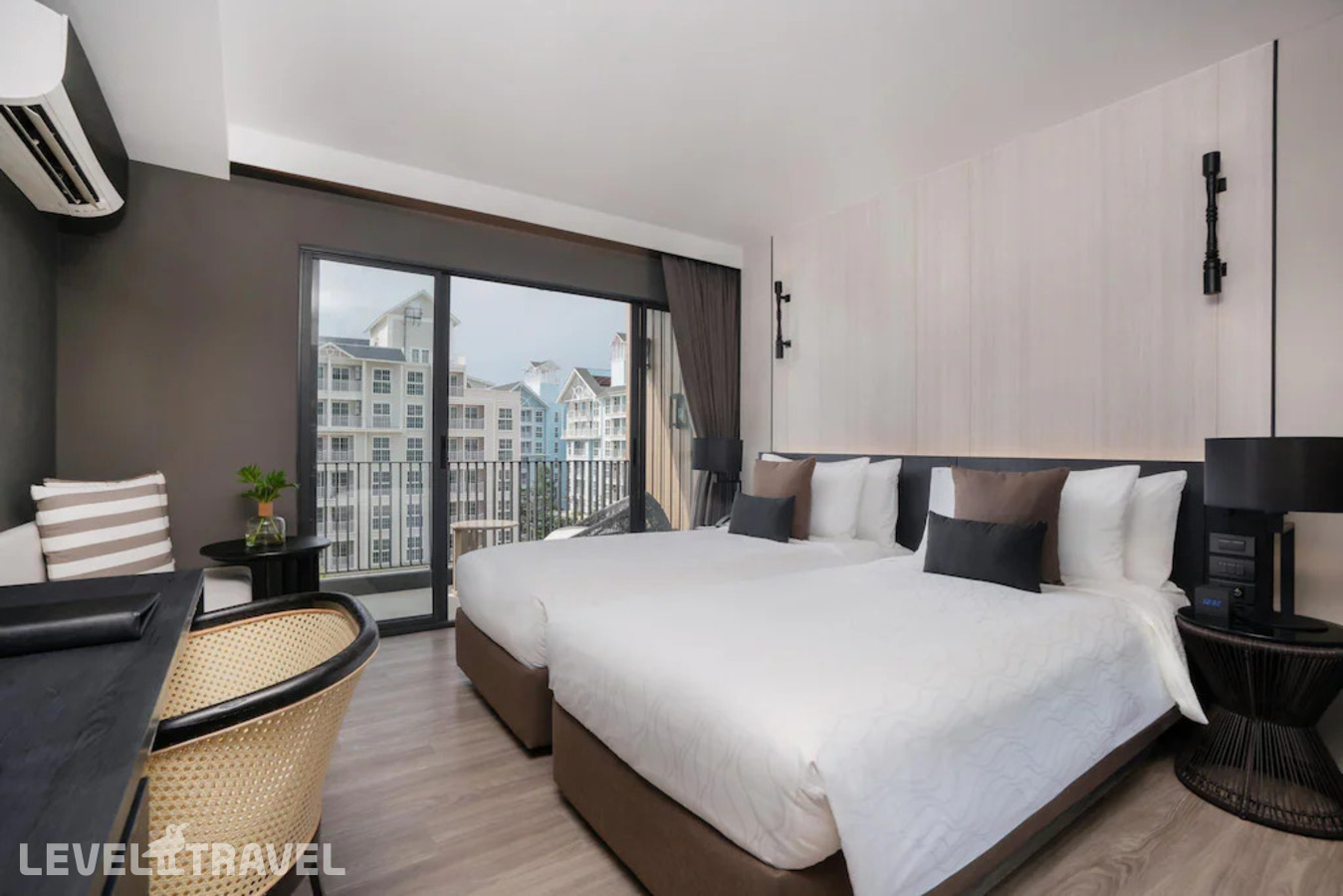 фотографии номера Делюкс (две односпальные кровати) отеля Bayphere Hotel Pattaya (Ex.Best Western Premier Bayphere) в Таиланд(Джомтьен) - фото №1