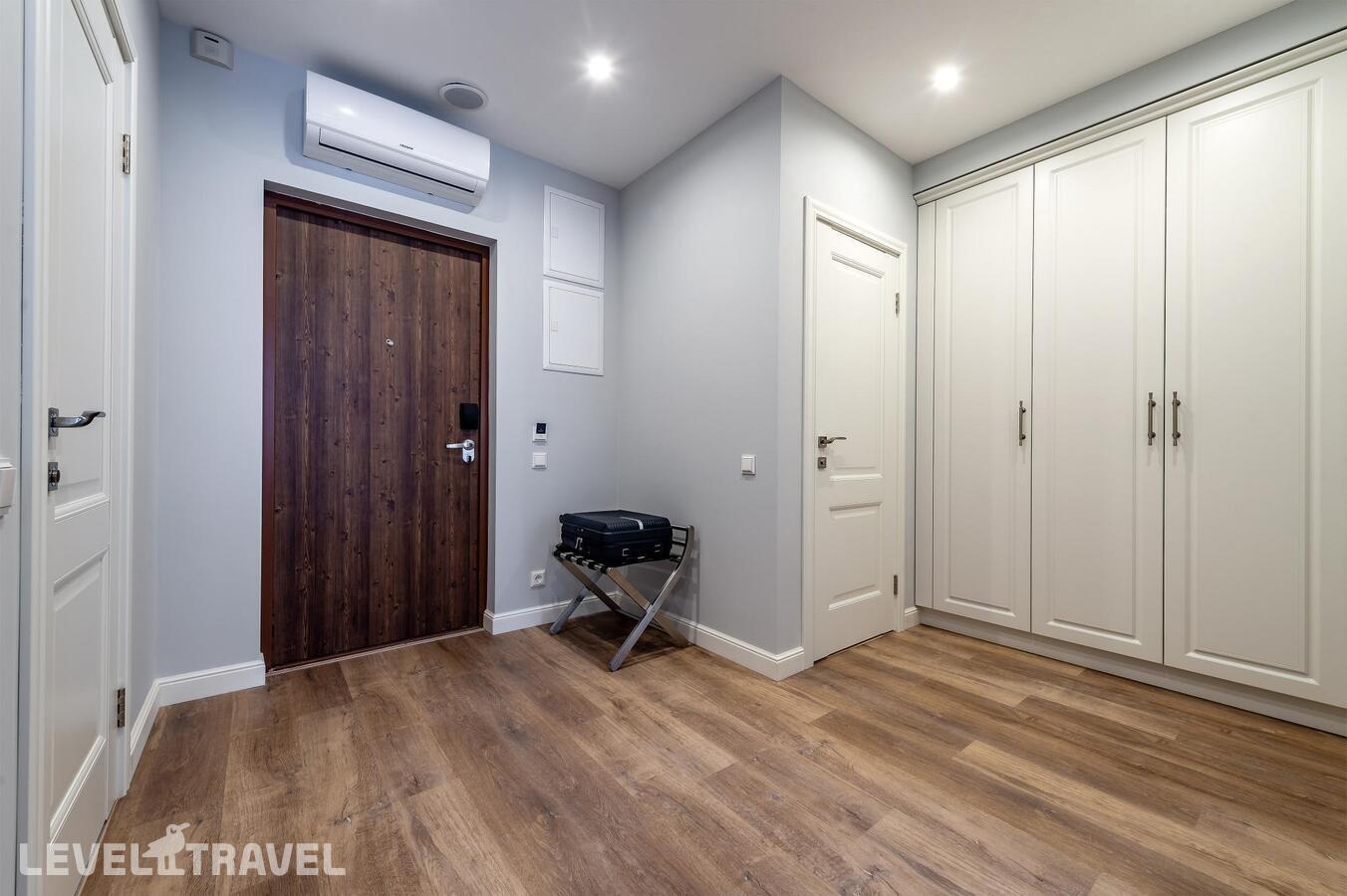 фотографии номера Апартаменты люкс (2 комнаты) отеля Dionis Art Apartments в Россия(Центральный район) - фото №6