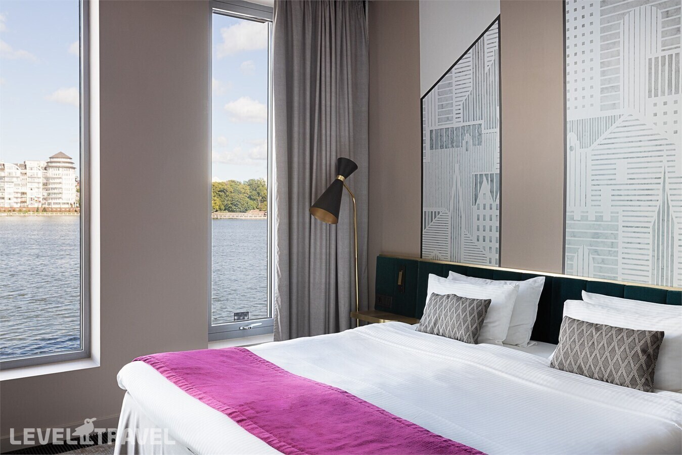 фотографии номера Стандартный с видом на озеро отеля Mercure Калининград в Россия(Калининград) - фото №4