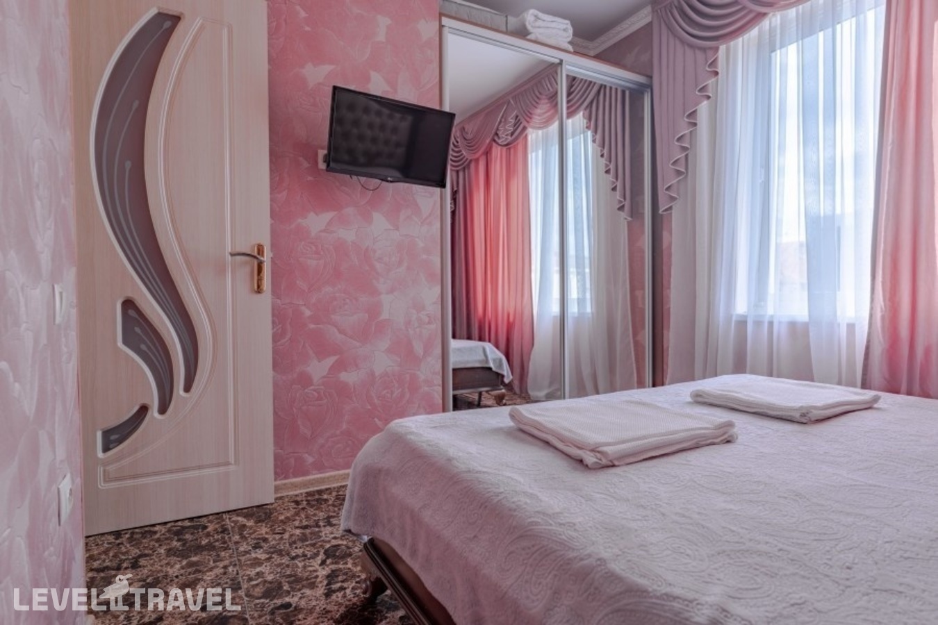 фотографии номера Улучшенные апартаменты отеля Sirius Guest House в Россия(Адлер) - фото №8