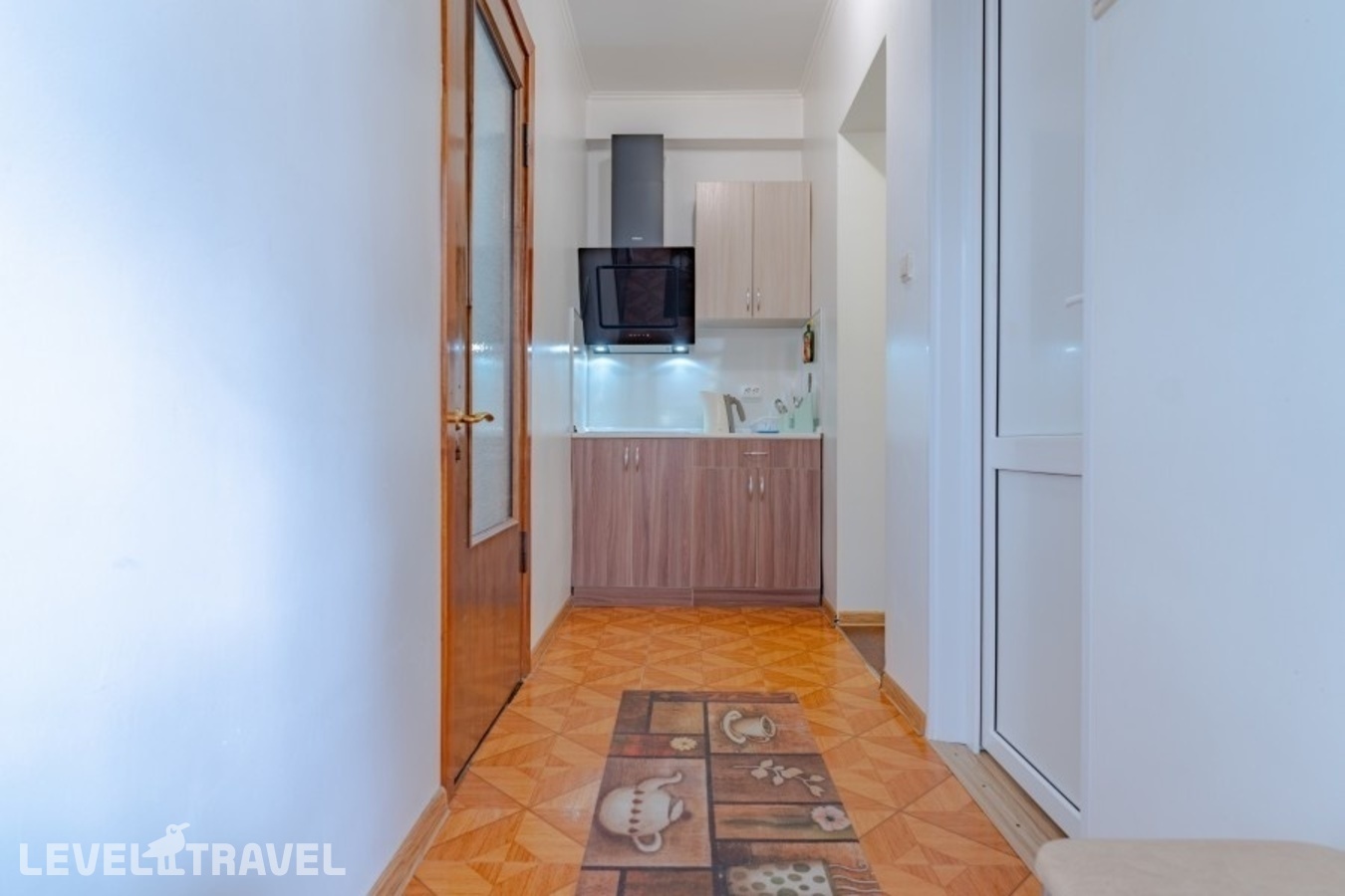 фотографии номера Трехместный Улучшенный с кухней отеля Sirius Guest House в Россия(Адлер) - фото №4