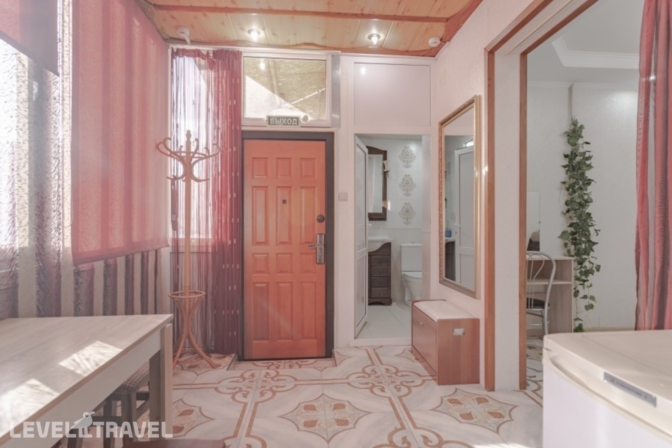 фотографии номера Трехместный Улучшенный с кухней отеля Sirius Guest House в Россия(Адлер) - фото №16