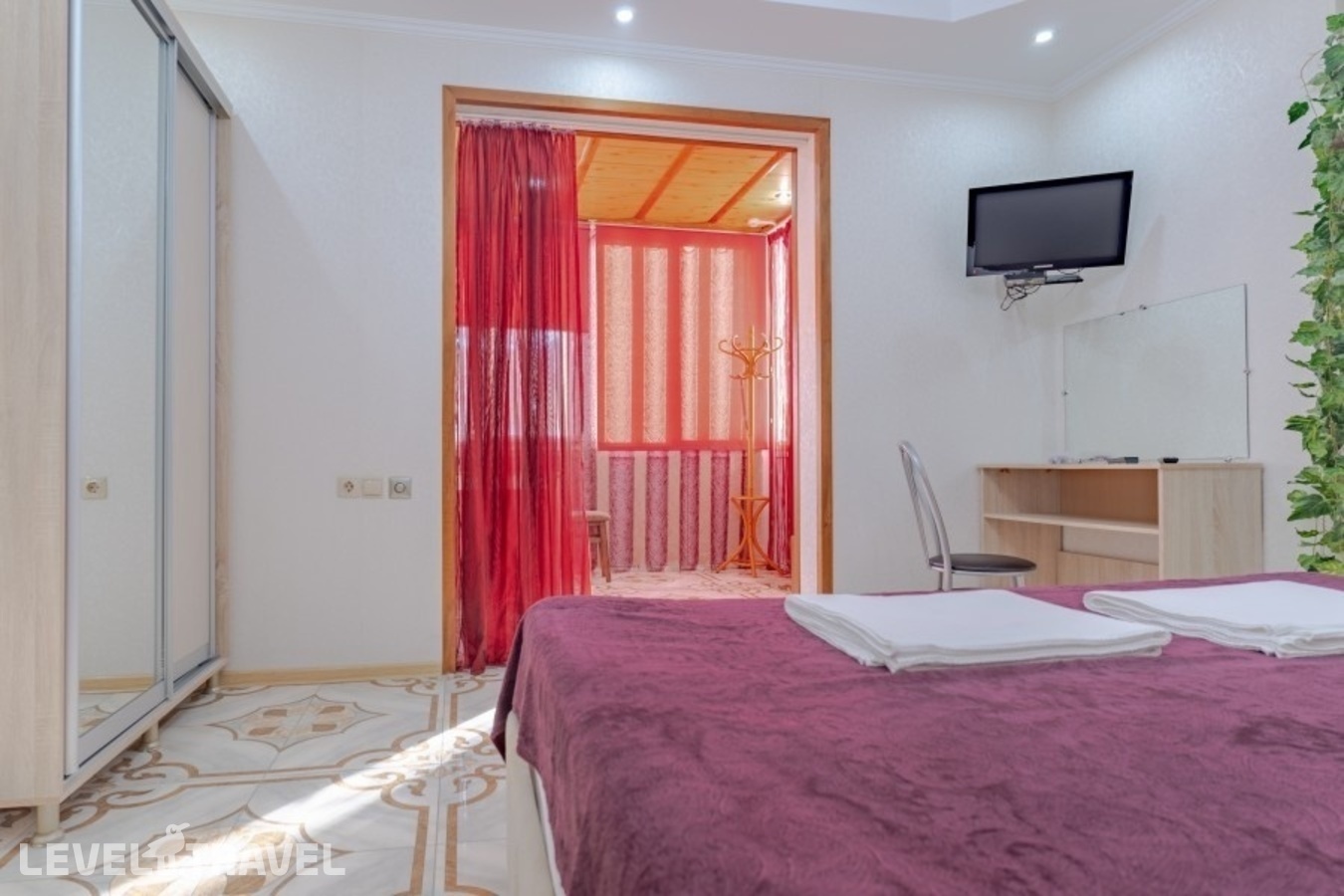 фотографии номера Трехместный Улучшенный с кухней отеля Sirius Guest House в Россия(Адлер) - фото №9