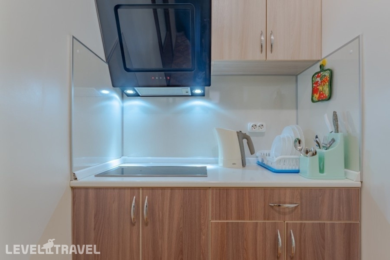 фотографии номера Трехместный Улучшенный с кухней отеля Sirius Guest House в Россия(Адлер) - фото №7