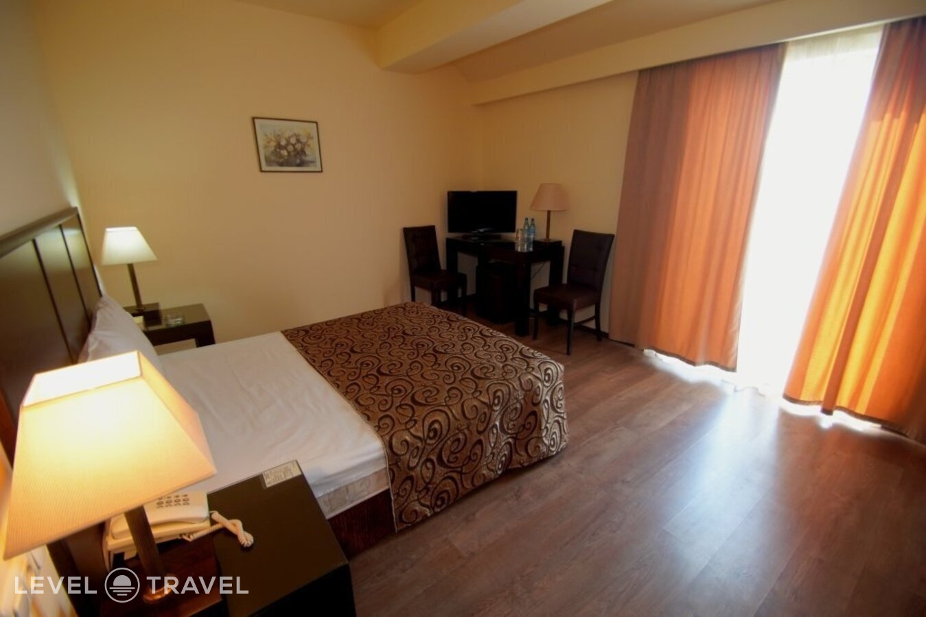 фотографии номера Экономичный номер отеля Bomo Regineh Hotel в Армения(Ереван) - фото №25