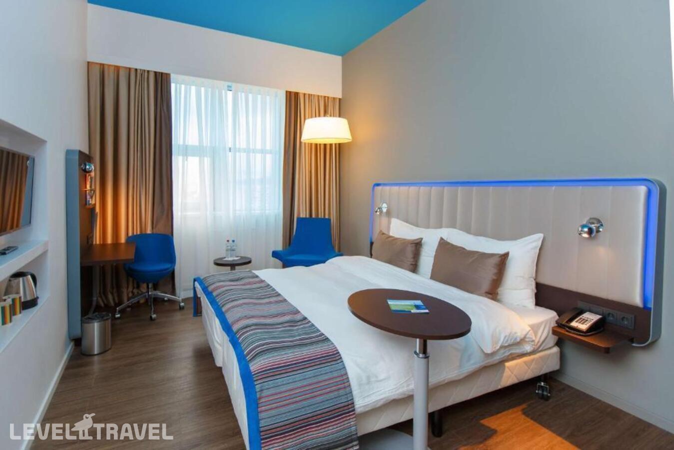 фотографии номера Стандартный номер отеля Park Inn by Radisson Novokuznetsk (Парк Инн Рэдиссон Новокузнецк) в Россия(Новокузнецк) - фото №5