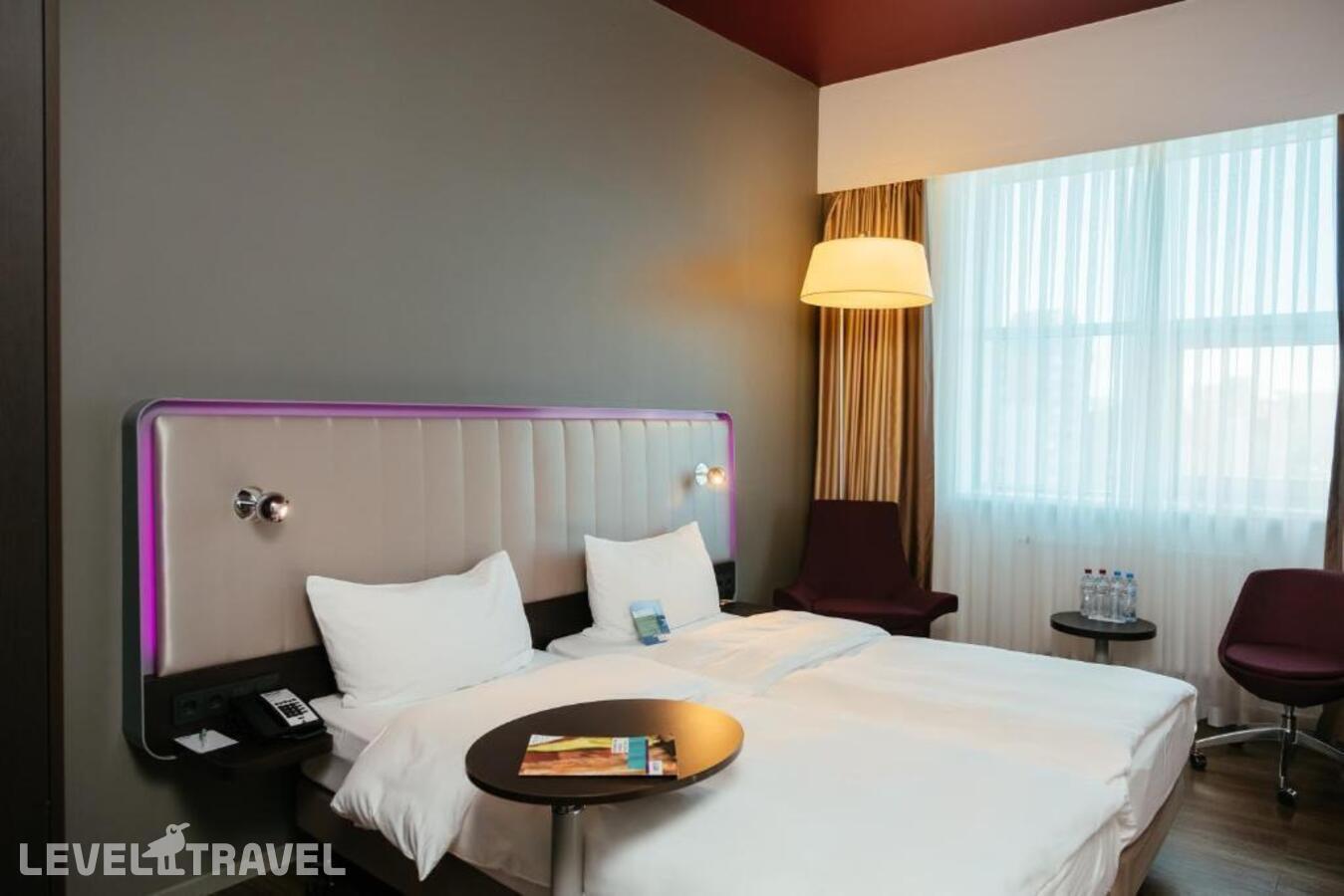 фотографии номера Стандартный номер отеля Park Inn by Radisson Novokuznetsk (Парк Инн Рэдиссон Новокузнецк) в Россия(Новокузнецк) - фото №7