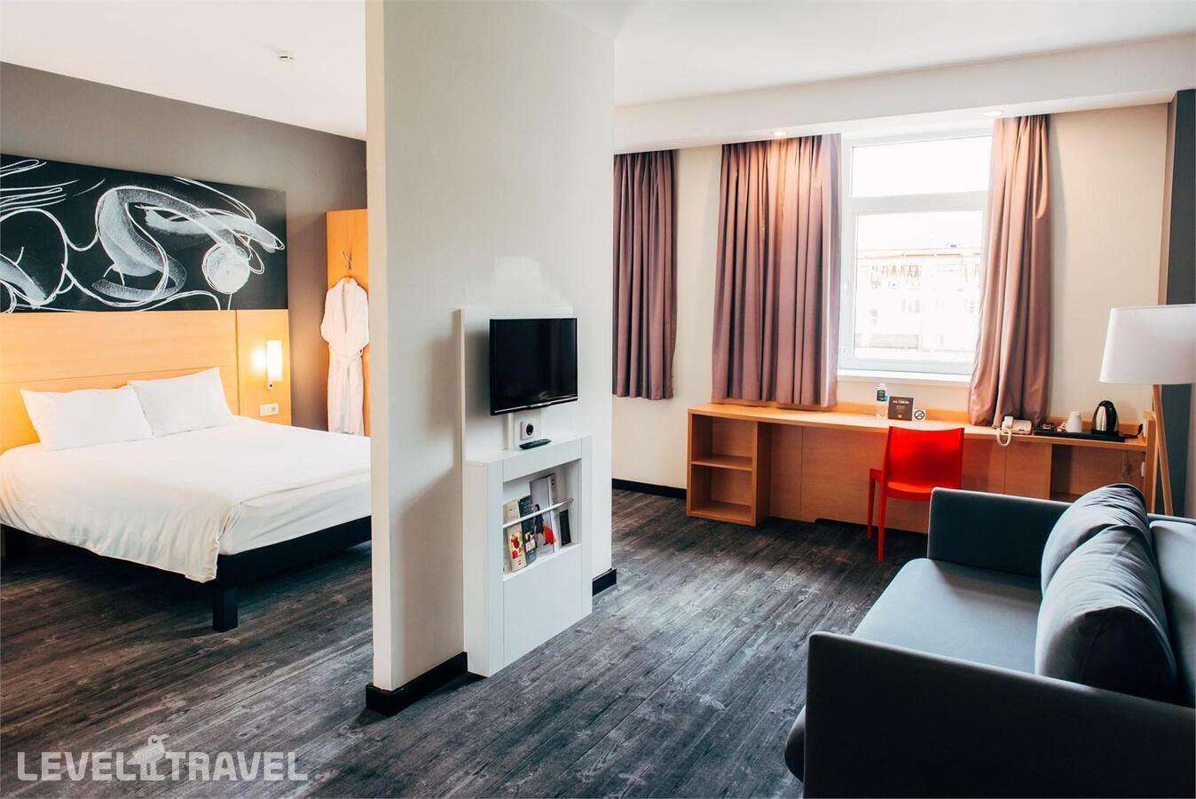 фотографии номера Семейный номер отеля Ibis Cheboksary Center (Ибис Чебоксары Центр) в Россия(Чебоксары) - фото №4