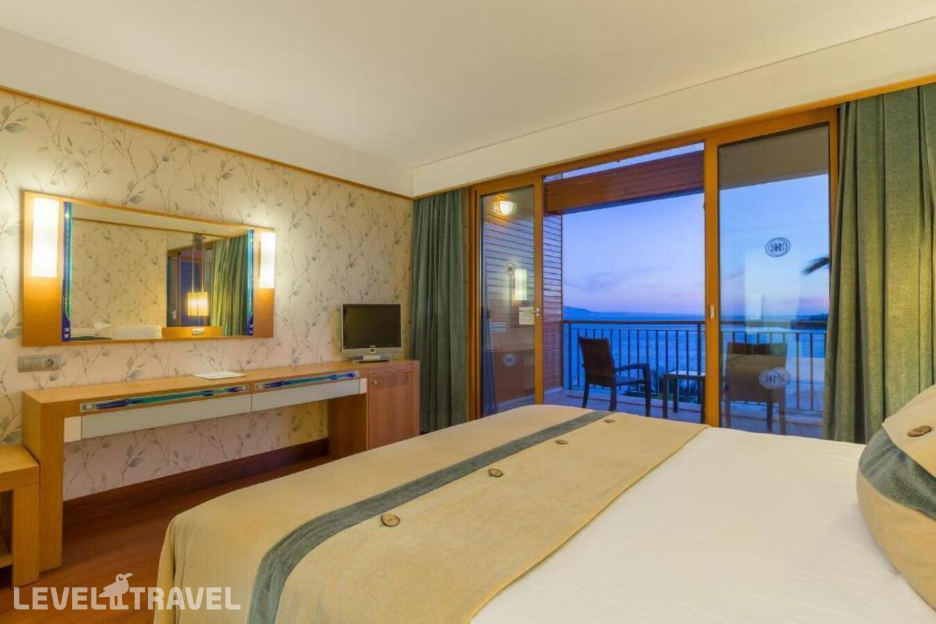 фотографии номера Улучшенный люкс отеля Kefaluka Resort в Турция(Акьярлар) - фото №32