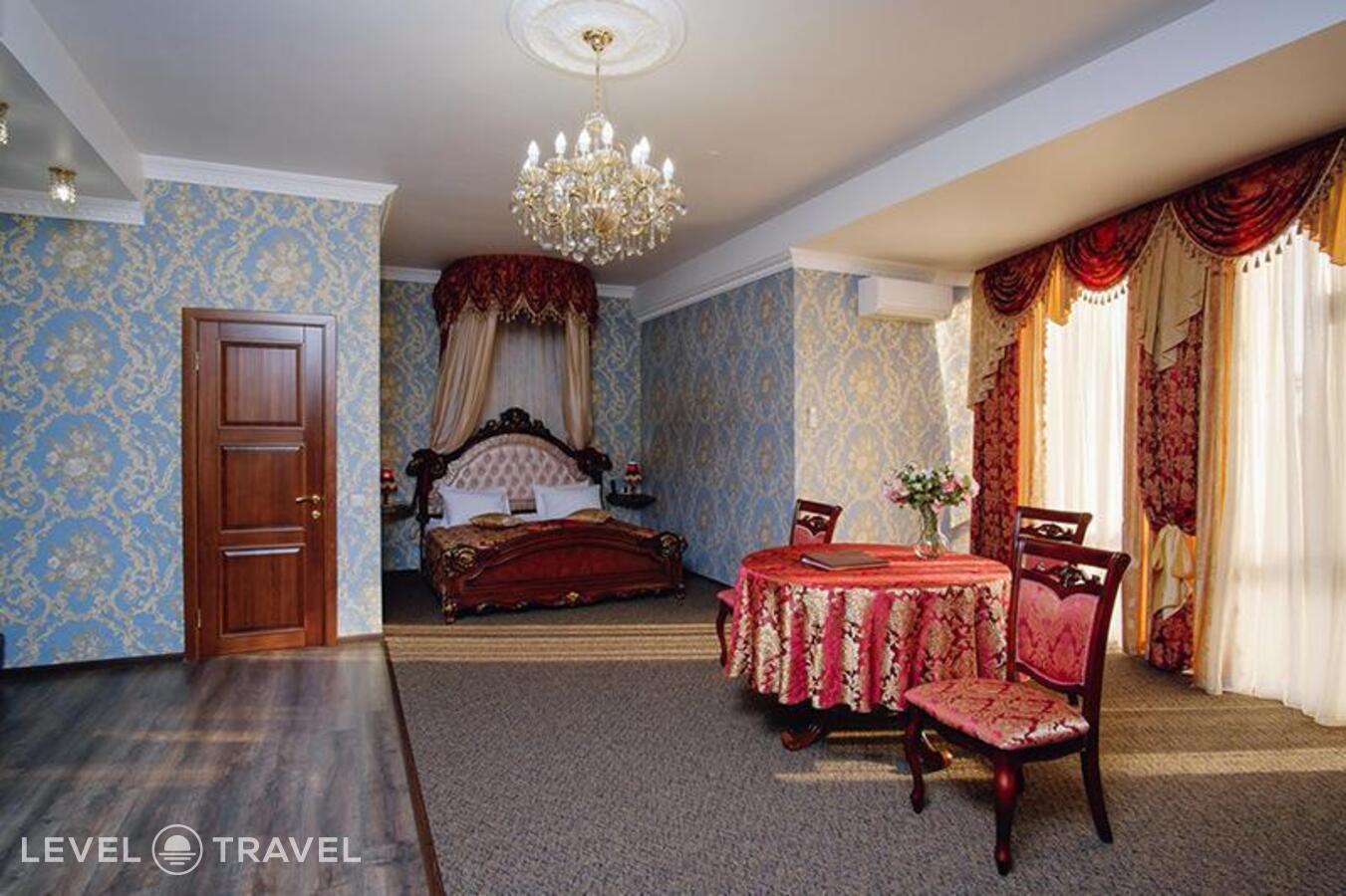 фотографии номера Полулюкс отеля Шери Холл в Россия(Ростов-на-Дону) - фото №12