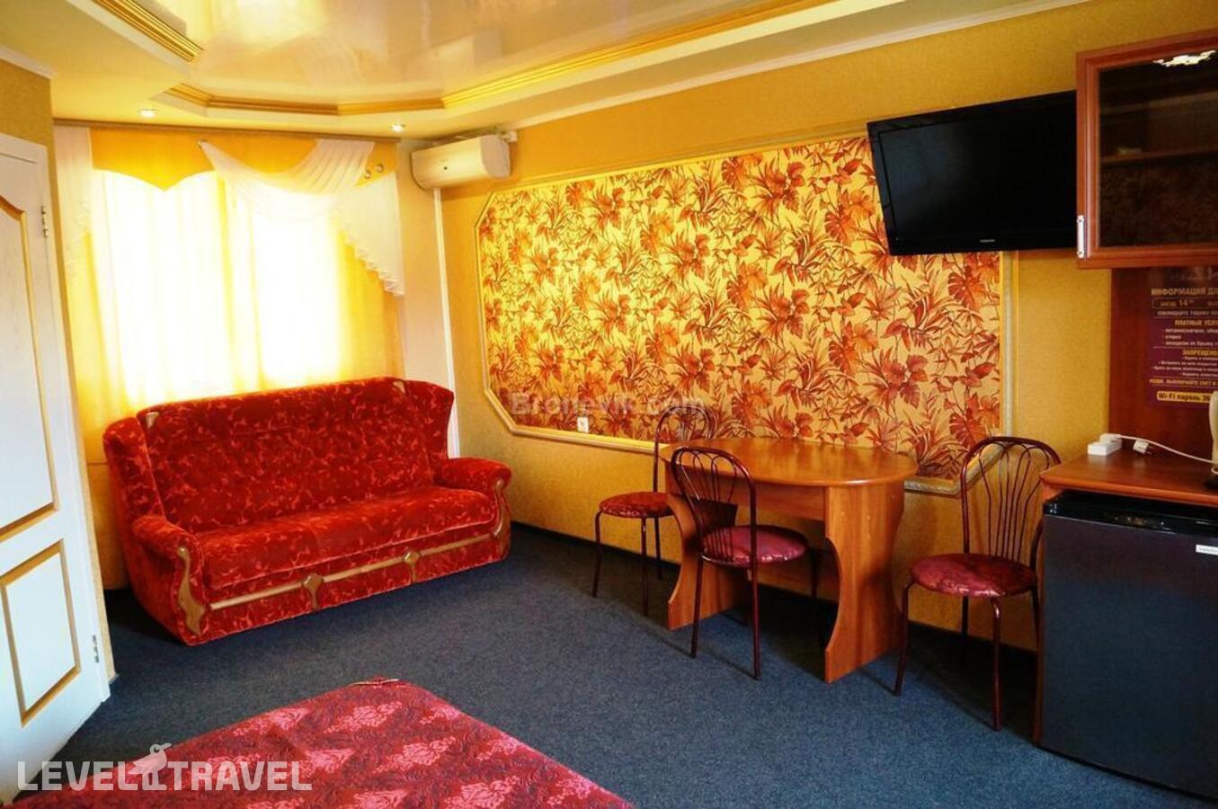 фотографии номера Стандартный номер отеля Отель Летучая Мышь в Россия(Алушта) - фото №5