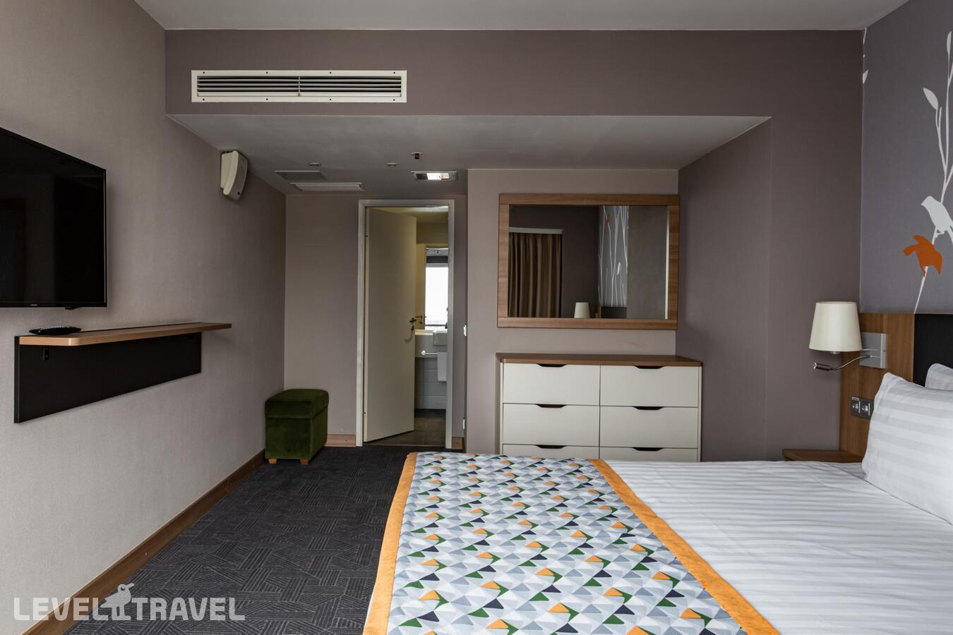фотографии номера Апартаменты люкс отеля Московские Ворота (Бывш. Holiday Inn Московские Ворота) в Россия(Московский район) - фото №6