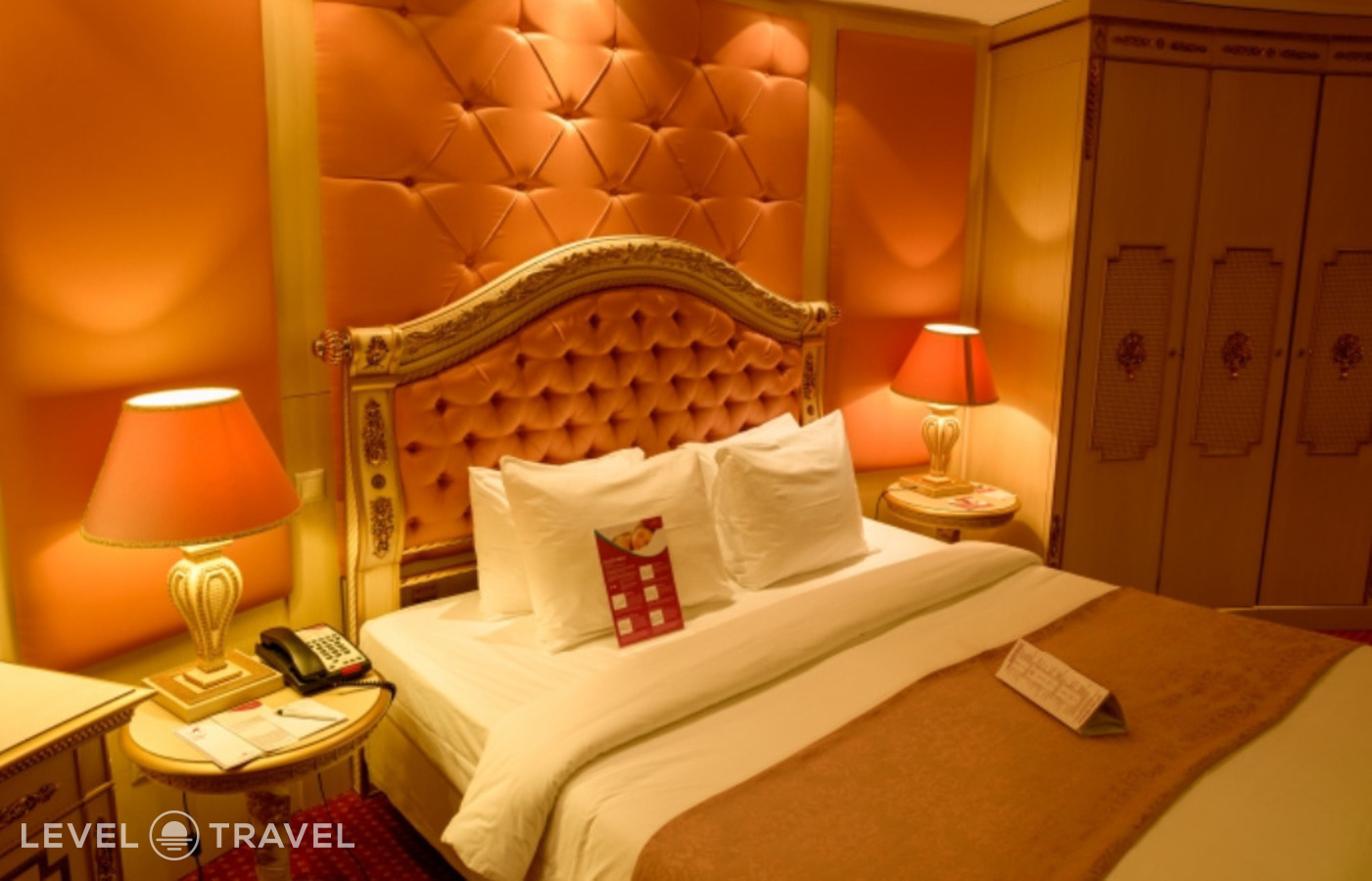 фотографии номера Люкс президентский отеля Crowne Plaza Minsk Hotel в Беларусь(Минск) - фото №1