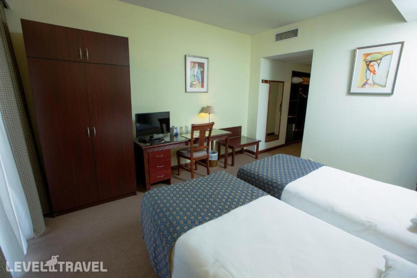 фотографии номера Стандартный номер отеля Europe Hotel в Армения(Ереван) - фото №1