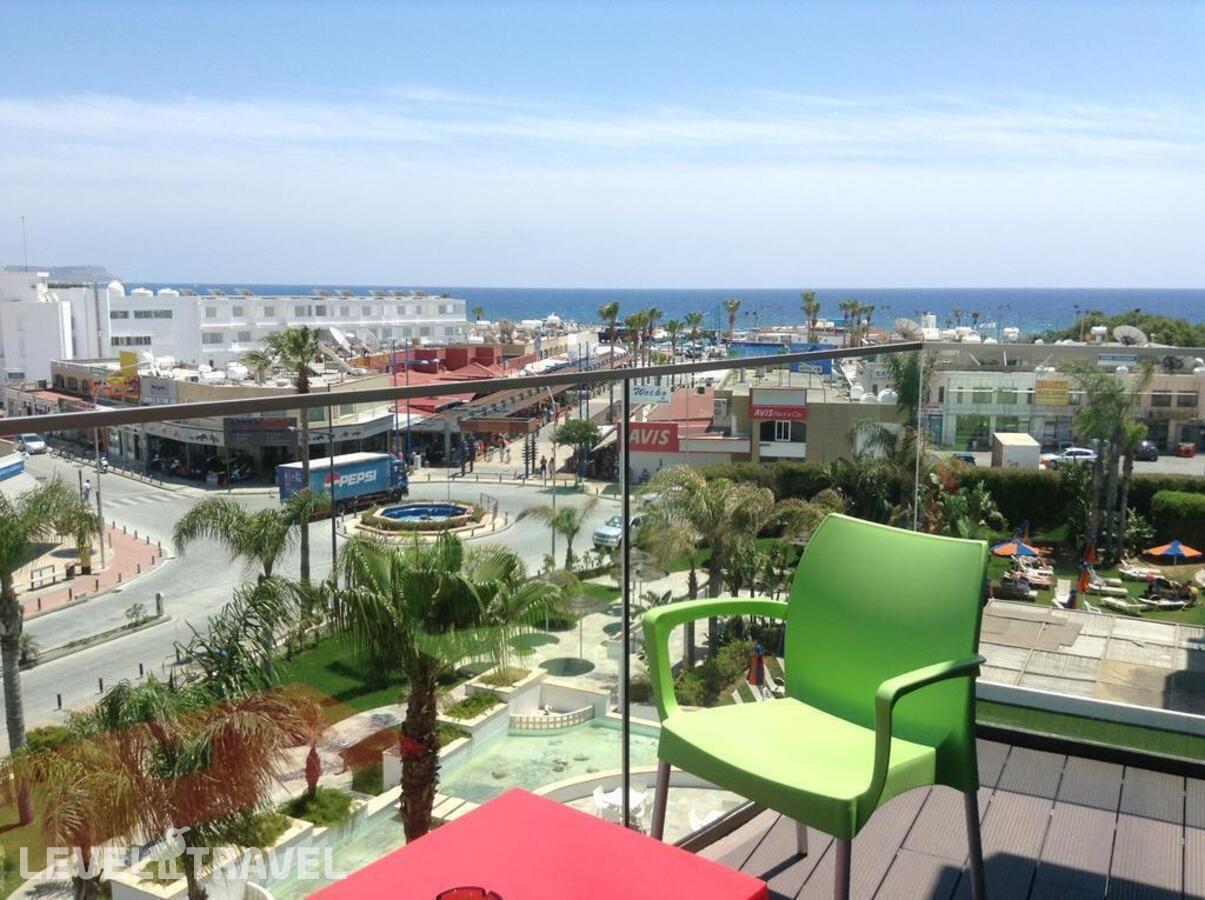фотографии номера Стандартный с боковым видом на море отеля Faros Hotel в Кипр(Айа-Напа) - фото №2
