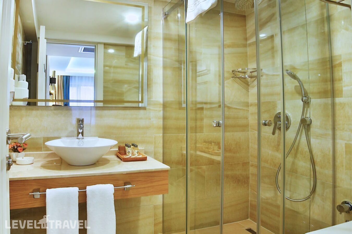 фотографии номера Полулюкс Делюкс отеля Beethoven Premium Hotel в Турция(Фатих) - фото №3