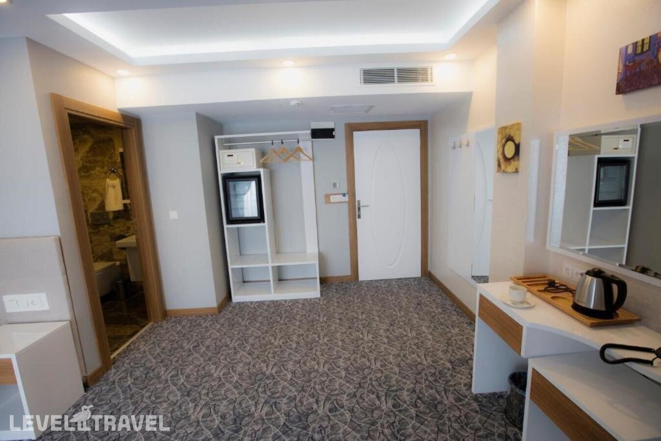 фотографии номера Семейный роскошный люкс отеля Royal Inci Airport Hotel в Турция(Кючюкчекмедже) - фото №26