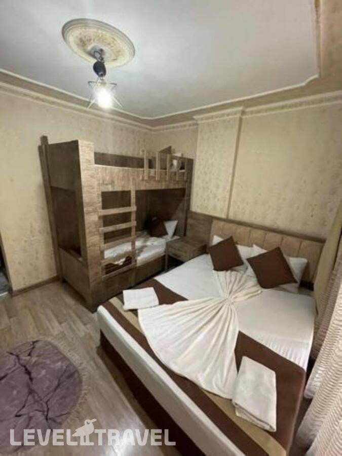 фотографии номера Семейный номер отеля Ozgur Hotel в Турция(Анталья - Центр) - фото №1