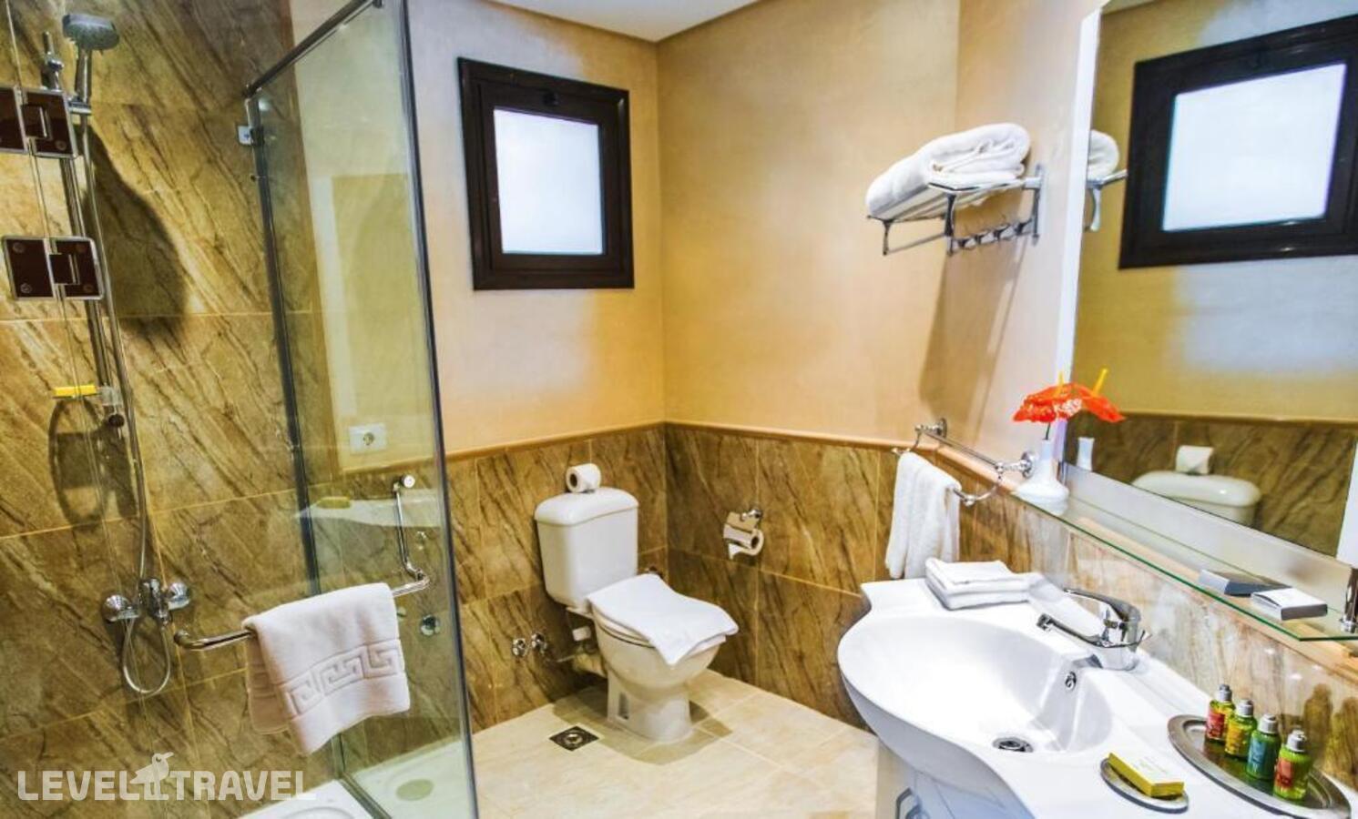 фотографии номера Люкс отеля Sky View Suites Hotel в Египет(Хургада (город)) - фото №3