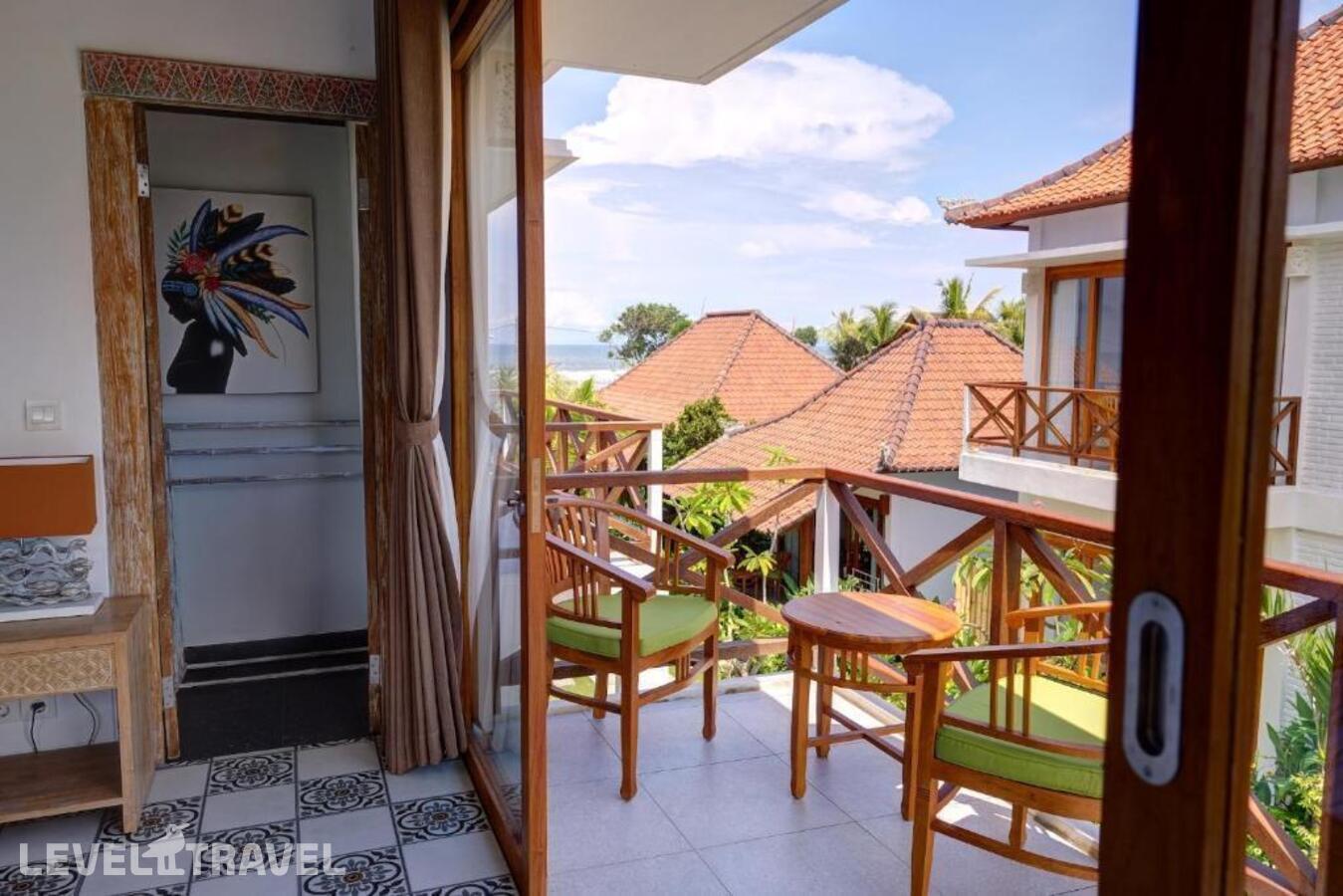 фотографии номера Улучшенный номер отеля Wide Sands Beach Retreat в Индонезия(Мендойо) - фото №10