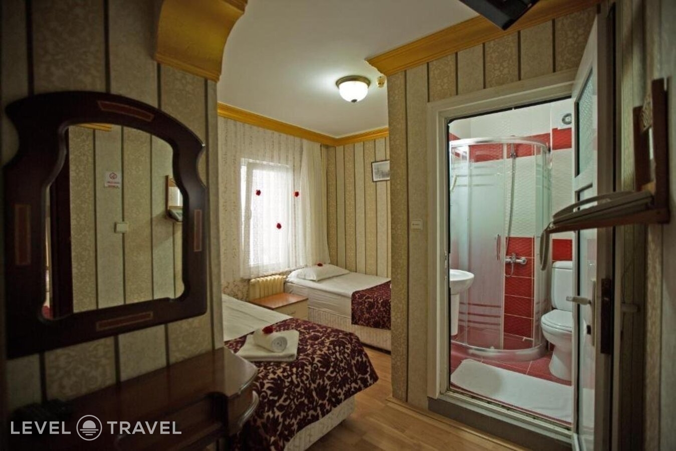 фотографии номера Трехместный номер отеля Sirkeci Emek Hotel в Турция(Сиркеджи) - фото №3
