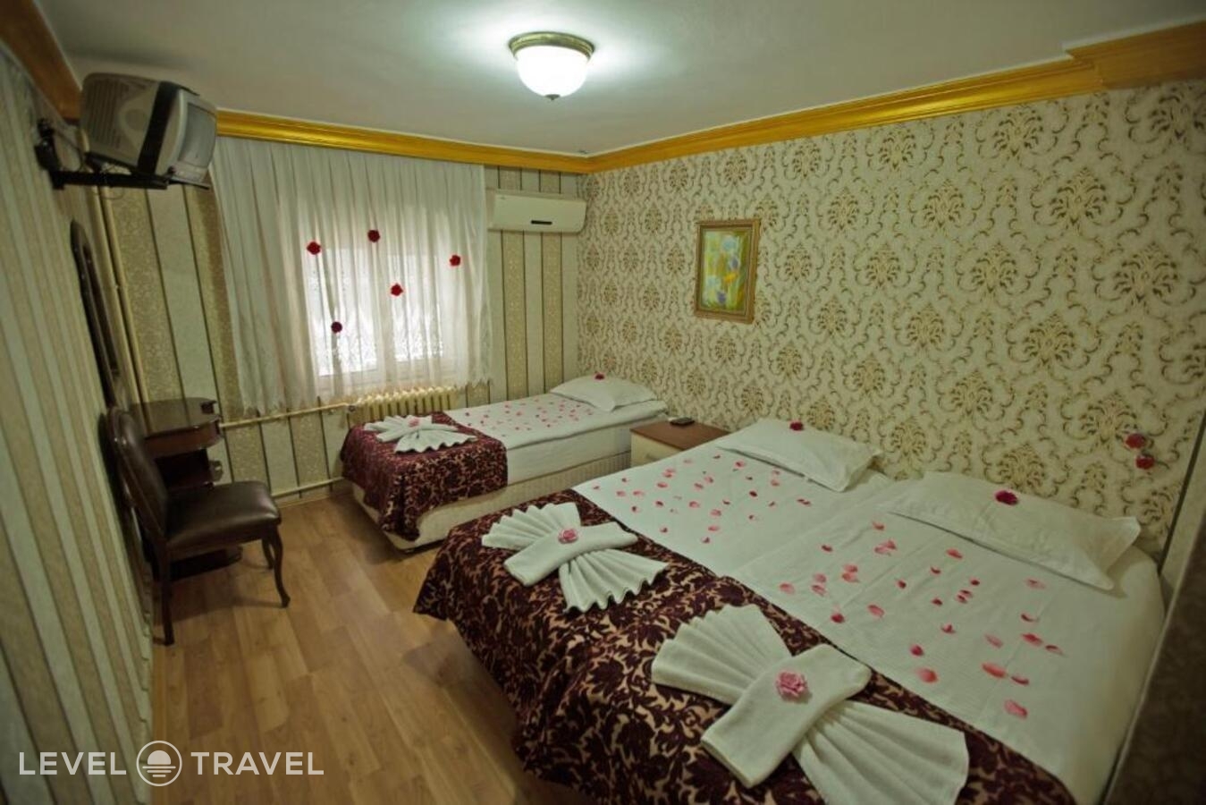 фотографии номера Трехместный номер отеля Sirkeci Emek Hotel в Турция(Сиркеджи) - фото №103