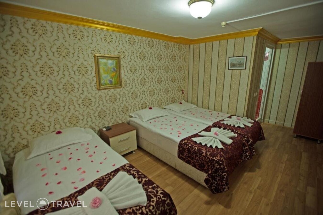 фотографии номера Трехместный номер отеля Sirkeci Emek Hotel в Турция(Сиркеджи) - фото №61