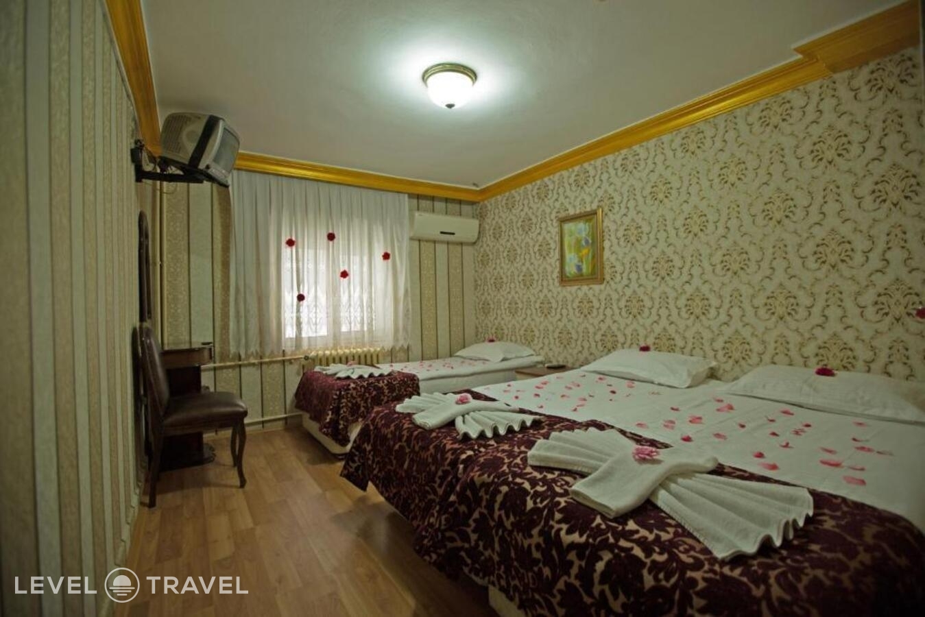 фотографии номера Трехместный номер отеля Sirkeci Emek Hotel в Турция(Сиркеджи) - фото №105