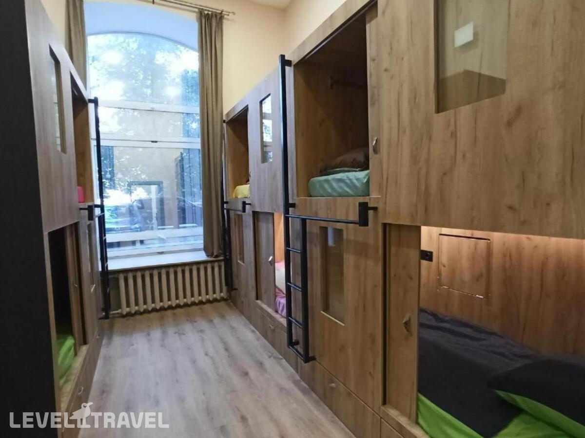 фотографии номера Общий мужской номер отеля Хостел Rooms в Россия(Юго-восточный административный округ (ЮВАО)) - фото №1