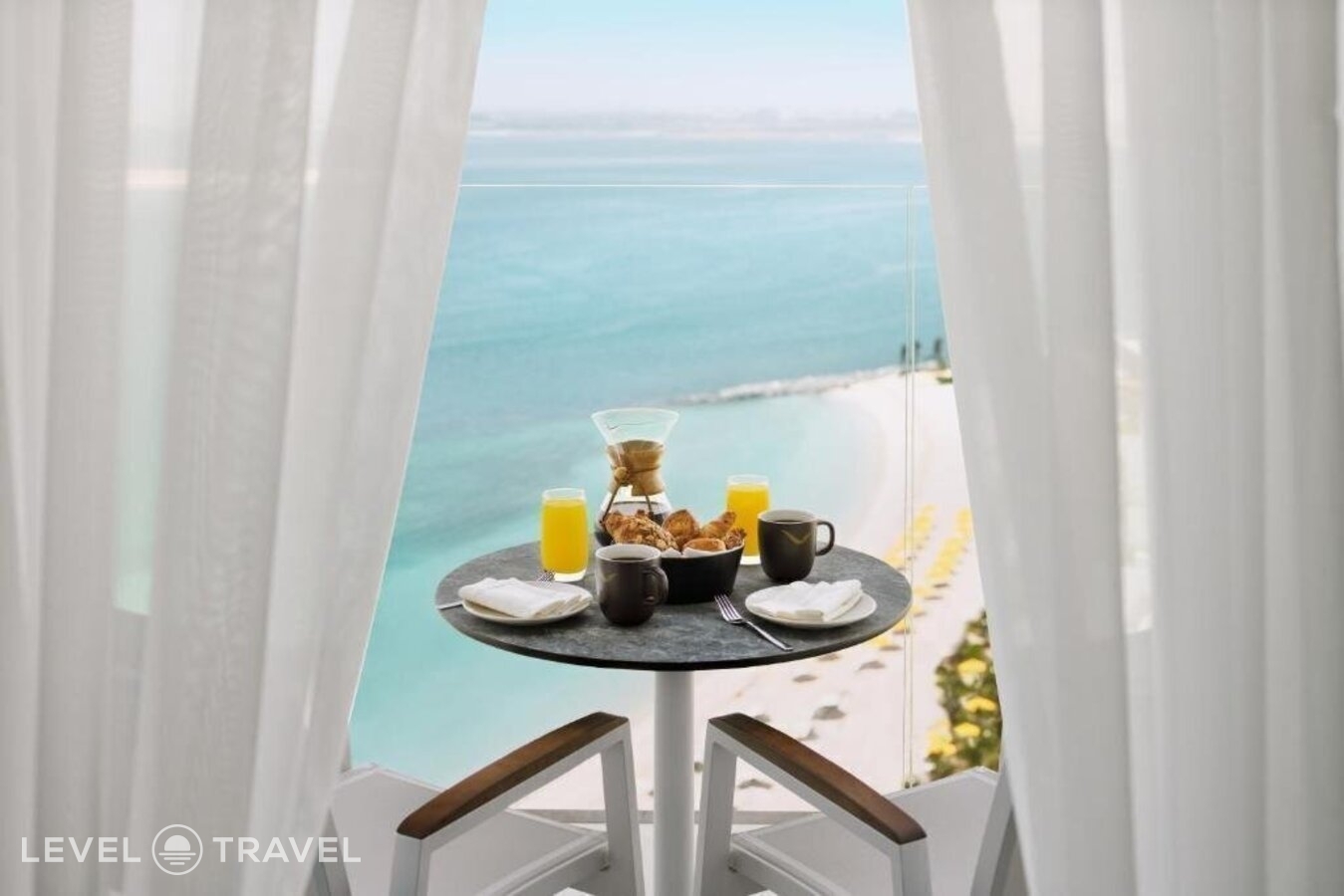 фотографии номера Стандартный номер отеля Movenpick Resort Al Marjan Island в ОАЭ(Рас-аль-Хайма) - фото №5