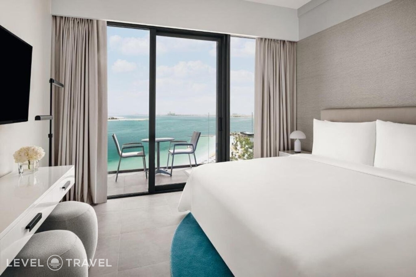 фотографии номера Стандартный номер отеля Movenpick Resort Al Marjan Island в ОАЭ(Рас-аль-Хайма) - фото №1