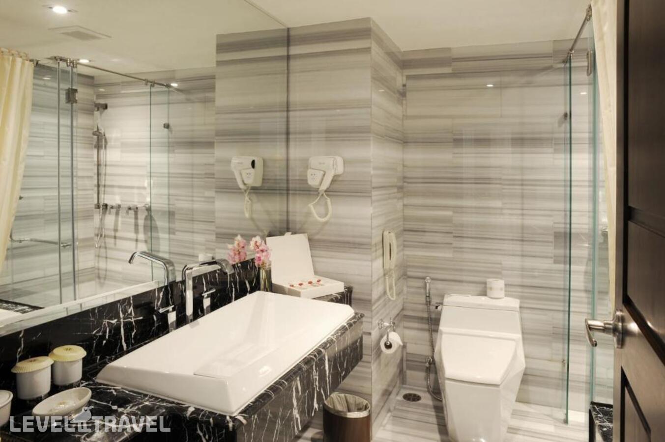 фотографии номера Люкс отеля Al Meroz Halal Hotel Bangkok в Таиланд(Бангкок) - фото №103