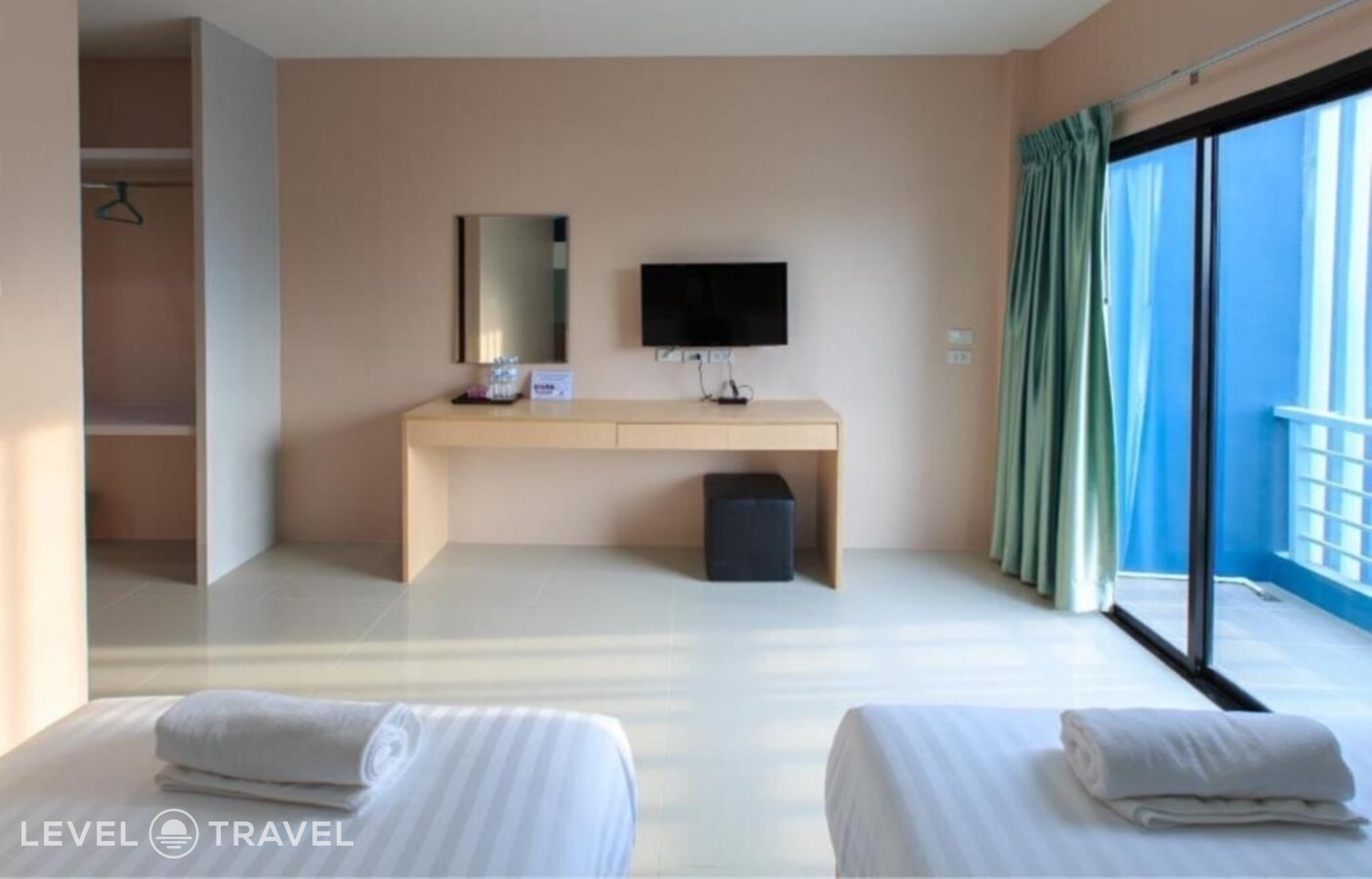 фотографии номера Улучшенный номер отеля JJ Residence Phuket Town в Таиланд(Ратсада) - фото №3