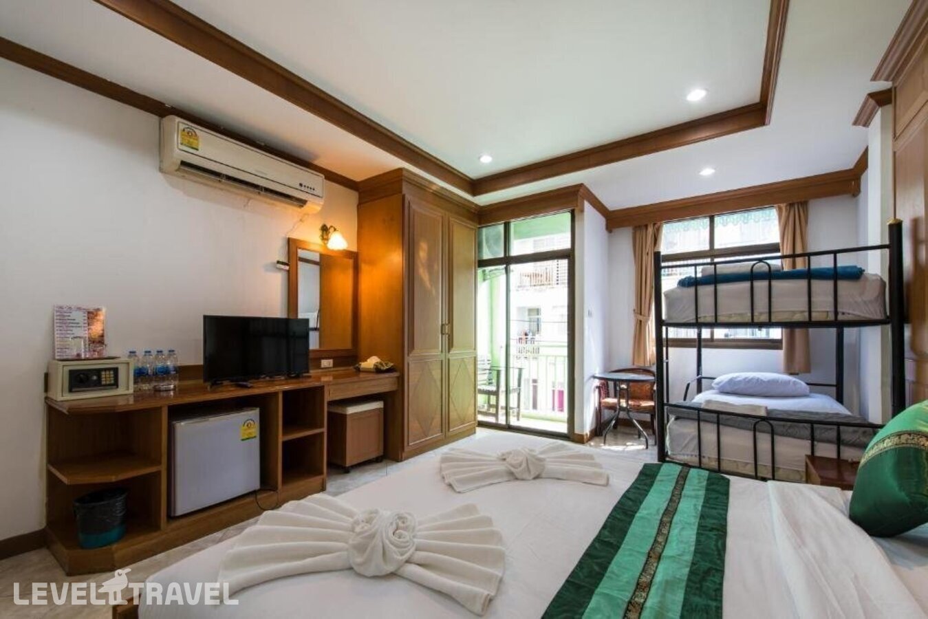 фотографии номера Семейный номер отеля Magnific Guesthouse Patong в Таиланд(Патонг Бич) - фото №70