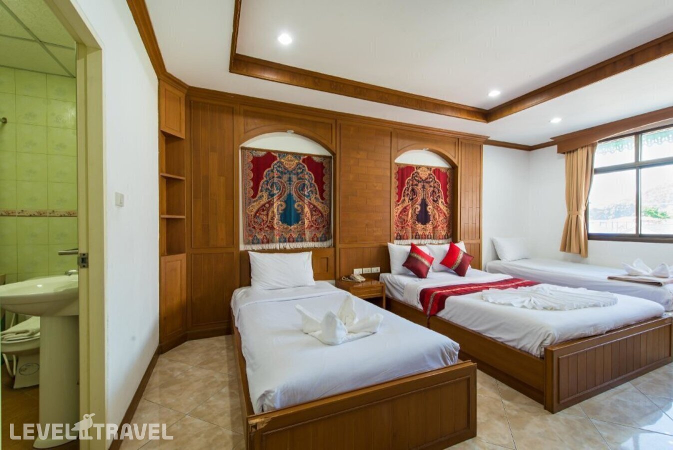 фотографии номера Семейный номер отеля Magnific Guesthouse Patong в Таиланд(Патонг Бич) - фото №53