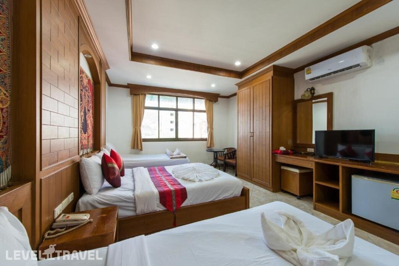 фотографии номера Семейный номер отеля Magnific Guesthouse Patong в Таиланд(Патонг Бич) - фото №42